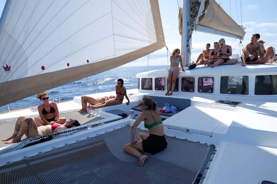 3-hour Catamaran Adventure on the waters of Sal Island - Onboard snacks and drinks: the comfort part of the cruise