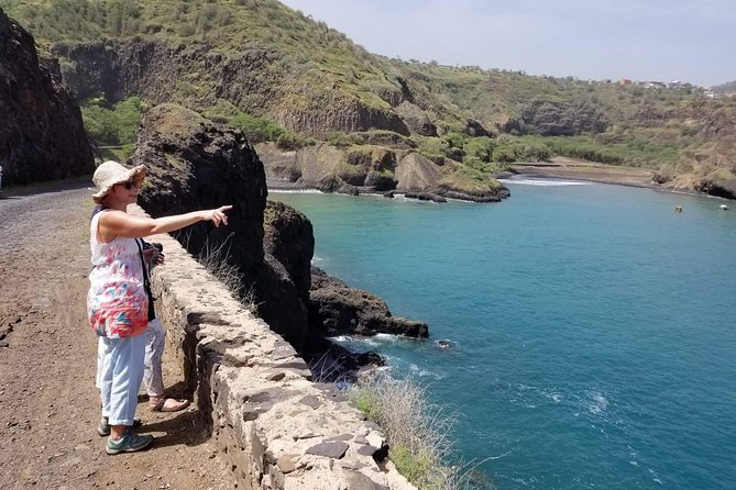 Airport to Tarrafal - The two short stops: Assomada and Parque de Serra Malagueta