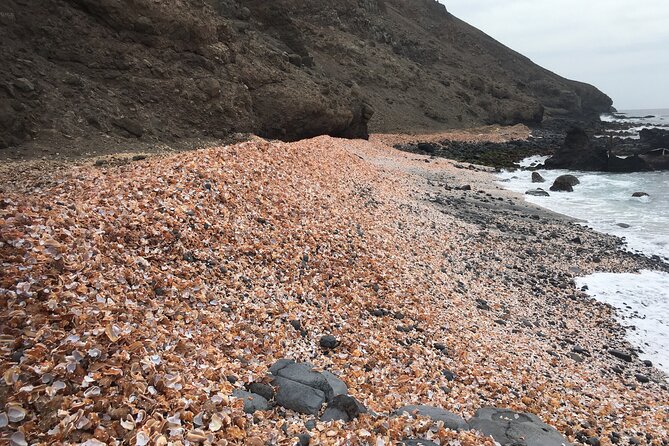 Beaches, Villages and Monte Verde, São Vicente Excludes City - From Mindelo to São Pedro: fishing life and a long coastal stretch