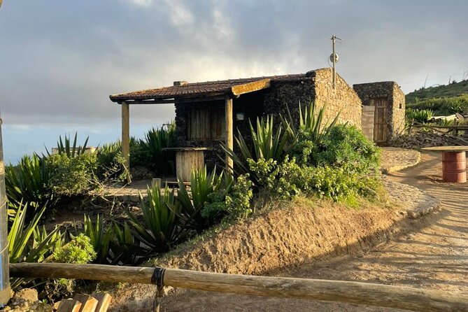 Beaches, Villages and Monte Verde, São Vicente Excludes City - Price and value for a 5-hour loop around São Vicente