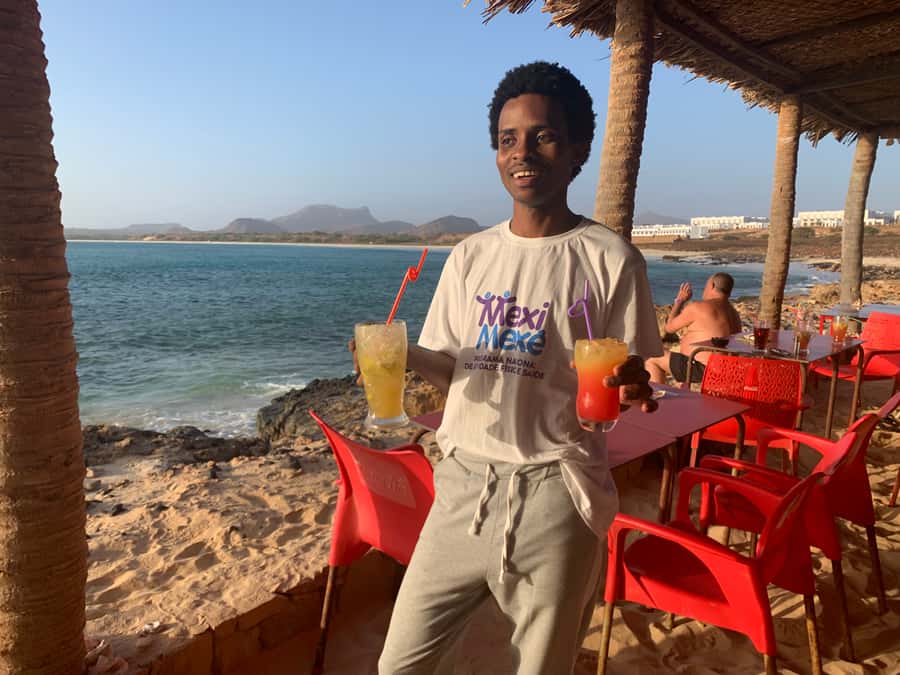 Boa Vista: Lobster Lunch at Santa Monica Beach - Boca Beach Club: the fishermen-built restaurant on the corner