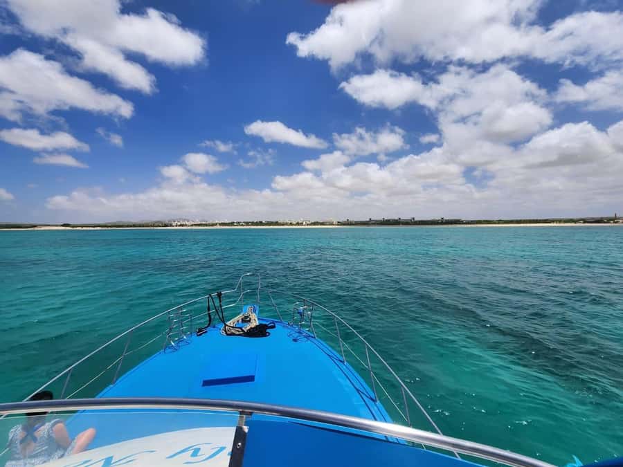 Boa Vista: Motoryacht Trip with Fishing, Snorkel, Beach BBQ - Snorkeling at the Small Islet Reef, Plus Dinghy Fun