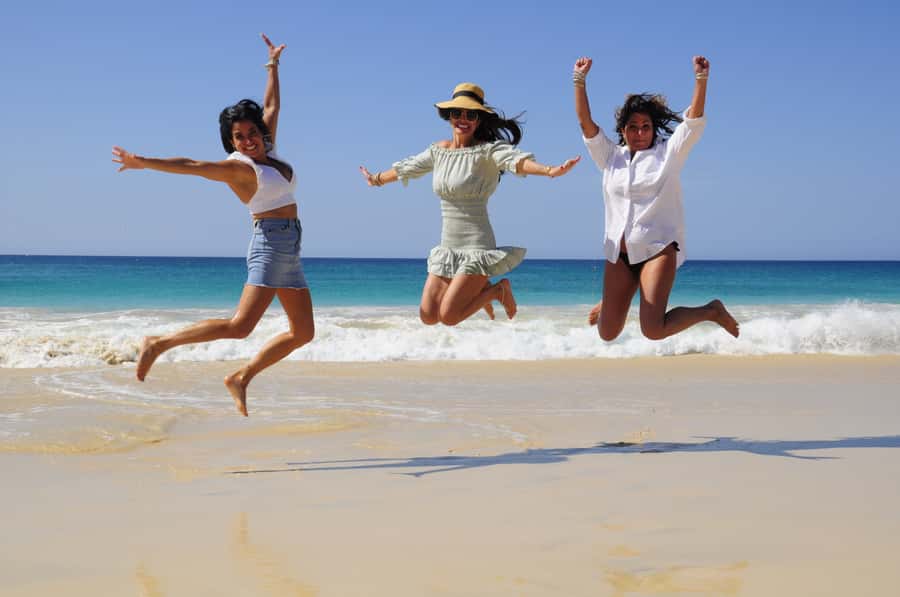 Boa Vista: Santa Monica, Dunes, Caves and Village 4x4 Tour - South Boavista in 4 hours: timing, pickups, and what this half-day really covers