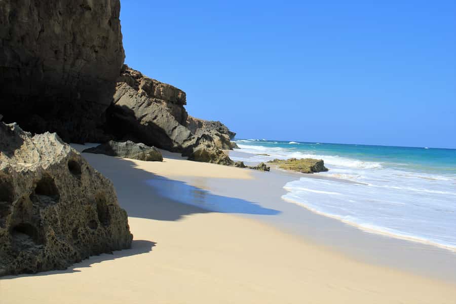 Boa Vista: Shipwreck, 4x4 Ride & Caves Day Tour with Lunch - A Full-Day Route That Mixes Big Sights with Real Craft Stops