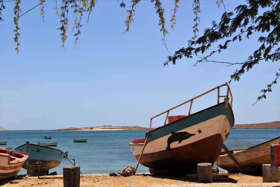 Boa Vista: Shipwreck, 4x4 Ride & Caves Day Tour with Lunch - Pottery School in Boa Vista: How to Shop for Souvenirs That Feel Local
