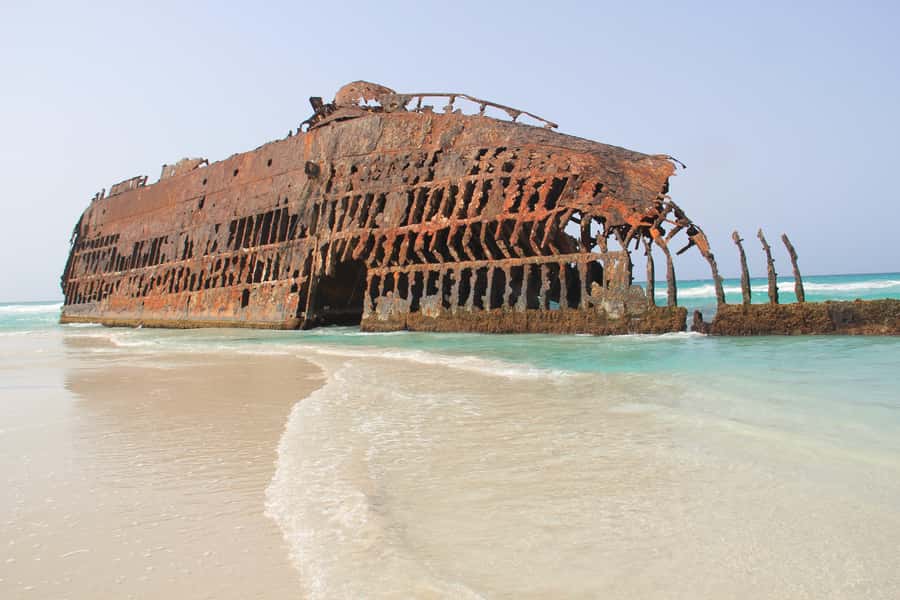 Boa Vista: Shipwreck, Viana Desert & Sal Rei Tour - Viana Desert Sandboarding: Wind, Sun, and Real Fun