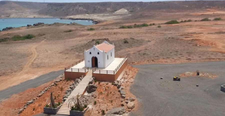 Boavista: 4h Shipwreck, Desert, Fatima Chapel & Pottery Tour - 4 hours that pack in Boavista’s north side