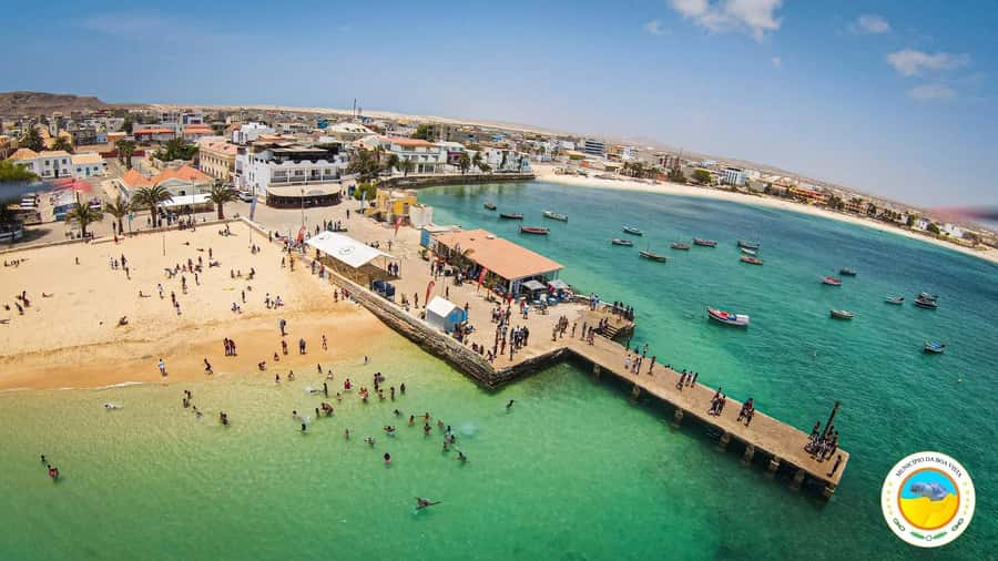 Boavista: City Tour with a Splash at Estoril Beach - What makes this tour worth your time