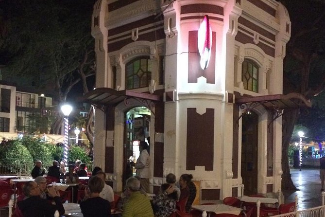 City Walking Tour, Mindelo, Highlights - The 60-minute Mindelo overview: Morna legends and Carnaval planning