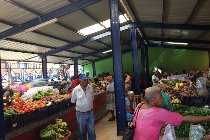 City Walking Tour, Mindelo, Highlights - Mercado de Peixe: learning the island through what hits the dock