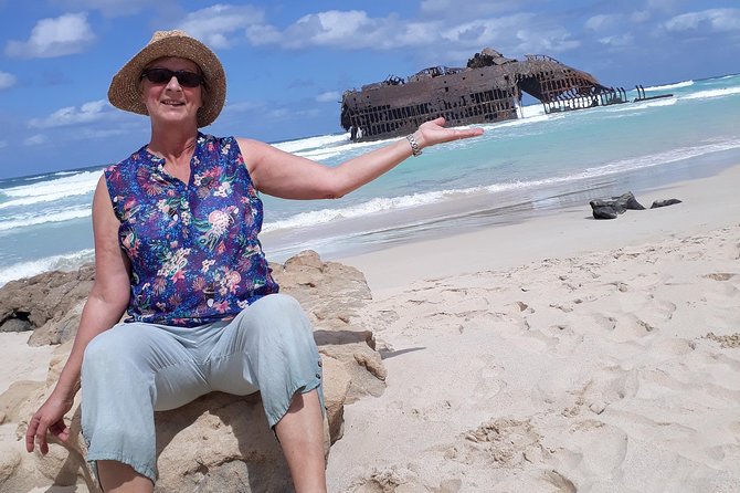 Combi Relax Tour - Stop 1: Santa Monica beach, swimming on Boa Vista’s sandy stretch
