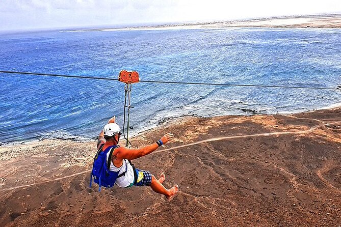 Complete Excursion and Flight on the Zipline Cabo Verde - The zipline flight and the gentle landing