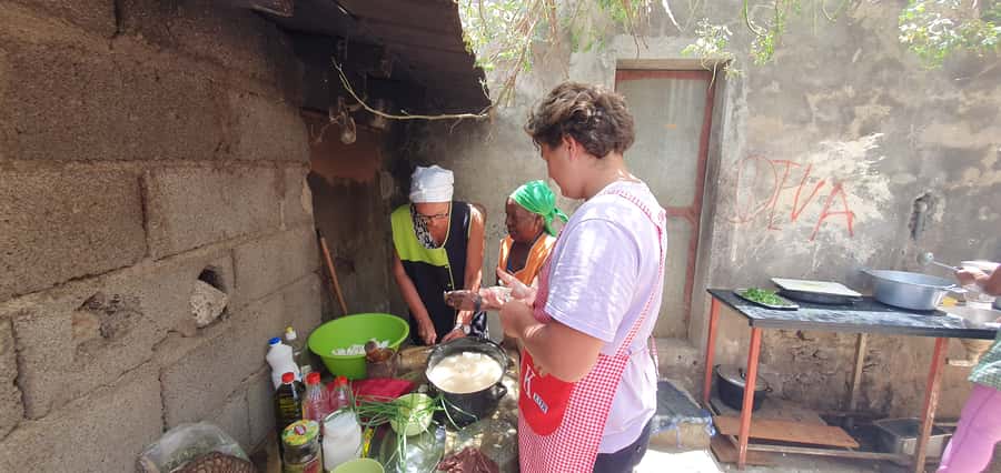 Day with locals people - The village of Mato Baixo and the farm-house cooking set-up