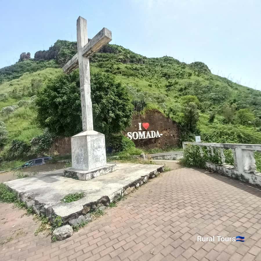 Full-Day Santiago – Villages, Nature & Local Culture - East-side towns: fishing village time and Calheta de São Miguel
