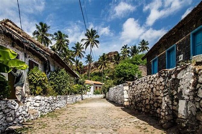 Guided City tour Praia with Cidade Velha (World Heritage) - Who this tour suits best on Santiago