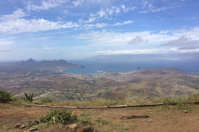 Half Day Island Tour, Sao Vicente, 4h - Salamansa villages and Baía das Gatas swim time