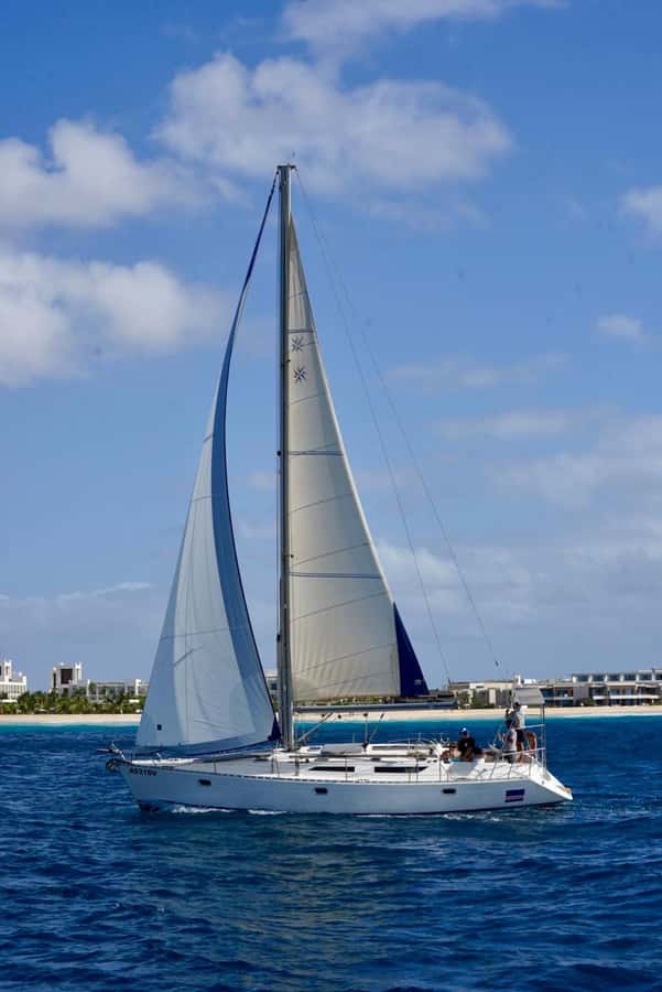 Half-Day Sailing Yacht Adventure in Sal Island - 3 hours - Your swim and snorkel stop: what you can count on, and what you cannot