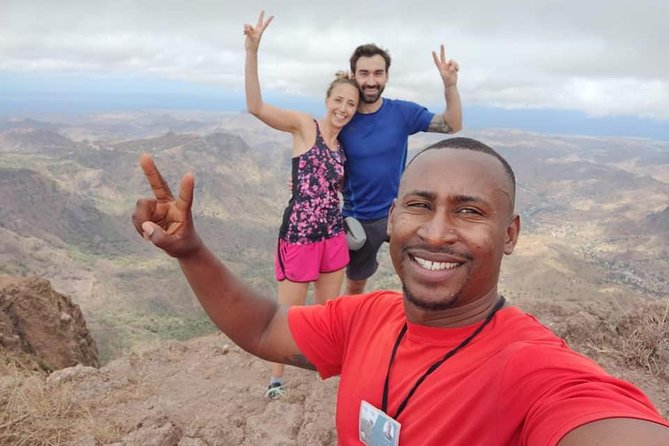 Hiking Pico de Antónia – Summit Adventure & Scenic Views - Pickup and meeting details that actually help