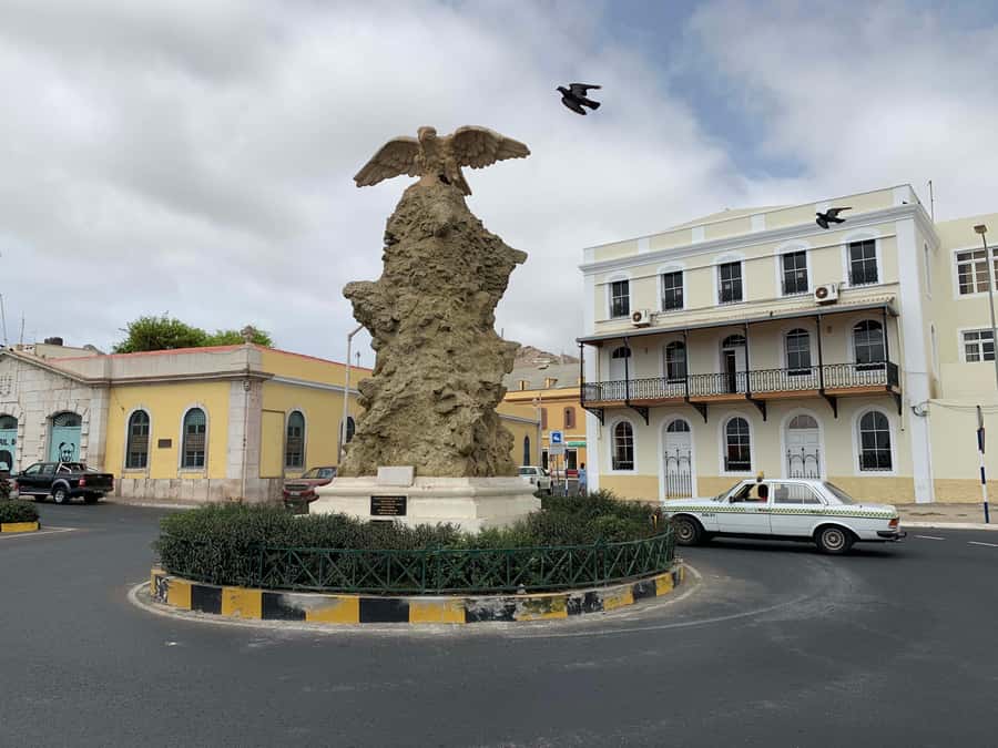 Mindelo Cultural: city tour with live music and dance class - Entering Mindelo Cultural From the Ouril Hotel