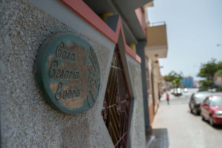 Mindelo: Private Walking Tour with Local Food Tasting - Market stops and Praca Estrela: daily life in motion
