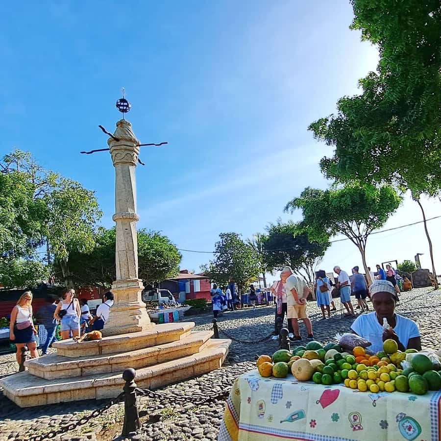 Praia & Cidade Velha: Guided City Tour - Banana Street: walking the first street built in Cape Verde