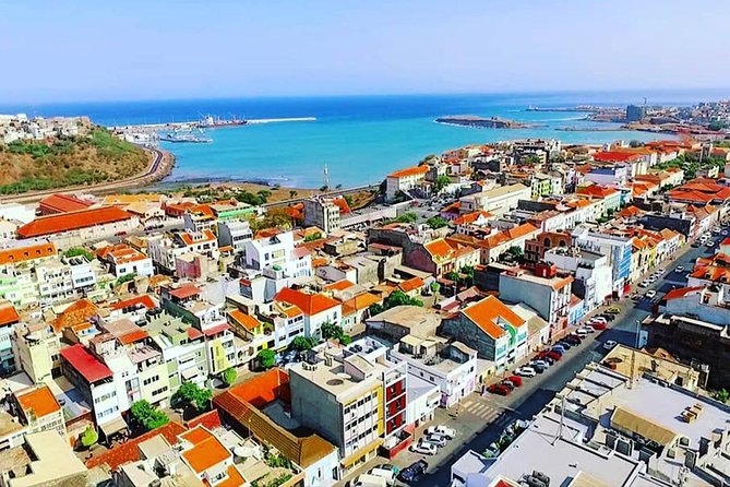 Praia: Guided Historic Walking Tour & Lunch with Locals - The lunch break that turns sightseeing into local time