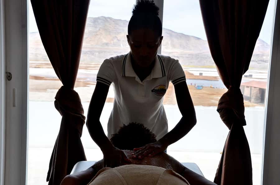 Sal Island: Pedra de Lume, Wellness and Relax Experience - Step 1: the thalassoscrub and sea-salt exfoliation