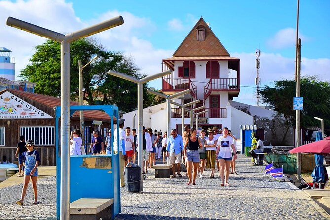 Sal island: Private Santa Maria City Tour, Street Art and Tapas - Historical monuments and street art that explains culture