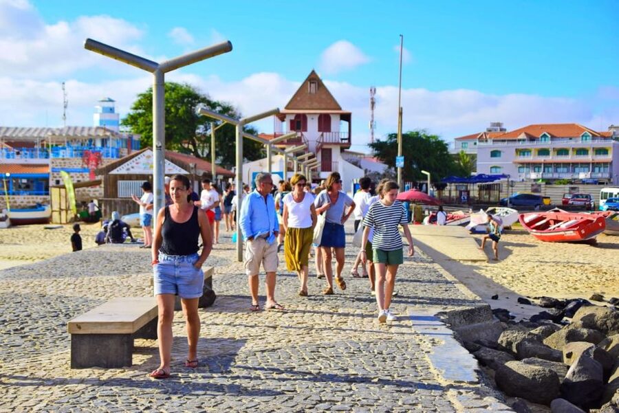 Sal island: Santa Maria city tour, street art and tapas - Guides, languages, and group fit