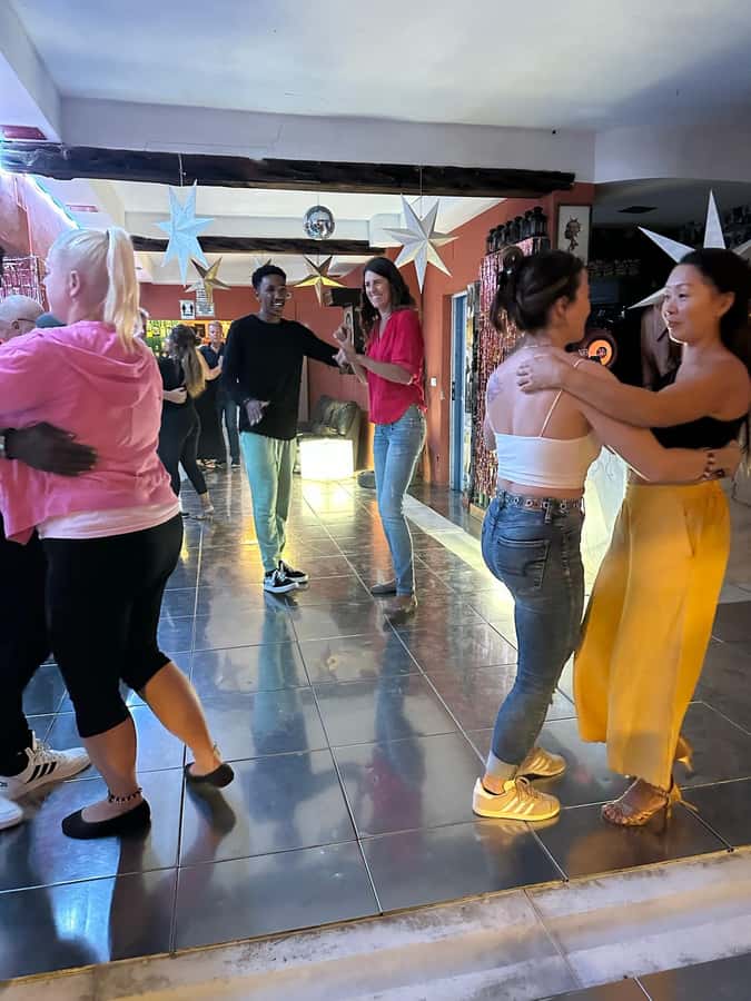 Sal: Kizomba Group Class - Santa Maria, Cape Verde - Who This Kizomba Class Is Best For