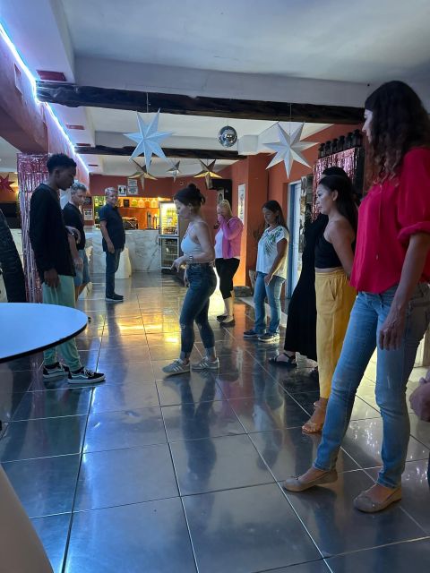 Sal: Kizomba Group Class - Santa Maria, Cape Verde - The Group Size: Why 10 People Feels Different Than Big Classes