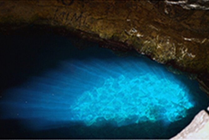 Santa Maria, Sal: All inclusive Salt Lake, Blue Eye and Shark Bay - Pickup, timing, and why the group size matters