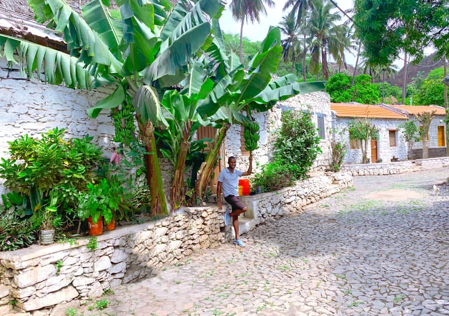 Santiago: Calabaceira Valley Trek & Visit to Cidade Velha - Arriving in Cidade Velha: the old capital you can walk through