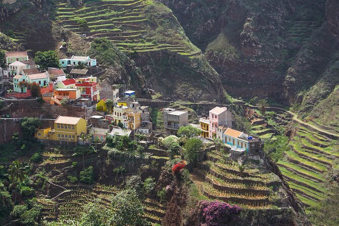 Santo Antão: Hike Ponta do Sol - Fontainhas - Cruzinha - Quick Hits: Why This Hike Works So Well