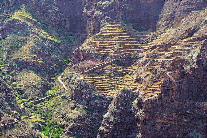 Santo Antão: Hike Ponta do Sol - Fontainhas - Cruzinha - Formiguinhas and the Mountain Villages: Where the Walk Gets Steeper