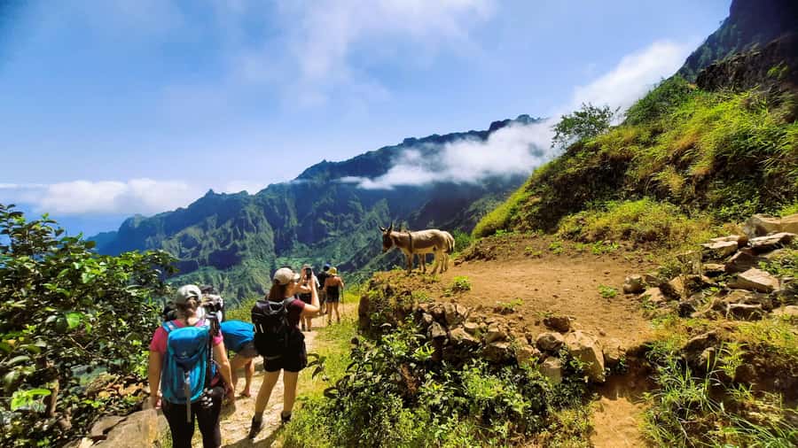 Santo Antão: Hiking Cova Volcano Crater to Ribeira Paúl - The zig-zag climb and crater rim views over the ocean