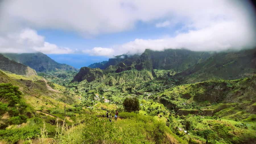 Santo Antão: Hiking Cova Volcano Crater to Ribeira Paúl - Paúl Volcano Crater views: the moment the green takes over