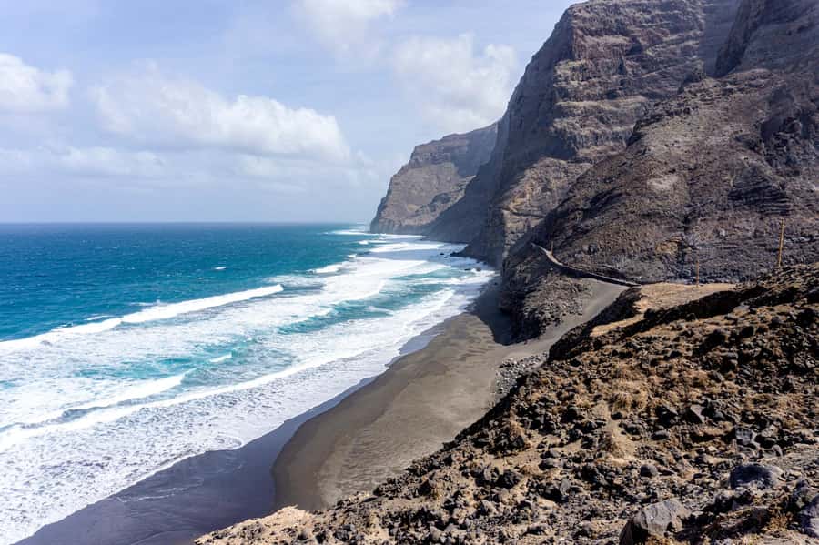 Santo Antão: Ponta do Sol & Fontainhas Guided Trip with Hike - Fontainhas: the cliff village with big-world-view energy