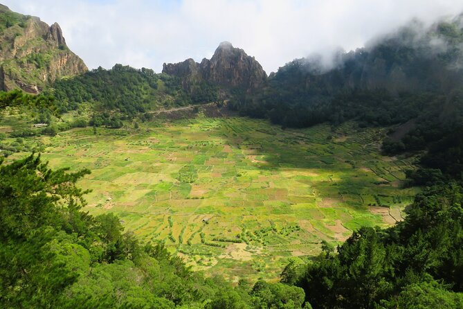 Santo Antão: Trekking Cova de Paúl Volcano Crater - Ribeira de Paúl - Stop at Paúl Tal: why this valley stays green