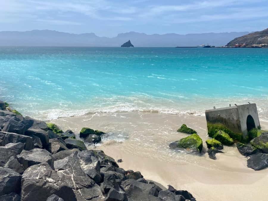 São Vicente: Snorkel with Sea Turtles Adventure - Language, group mix, and how to get the best briefing
