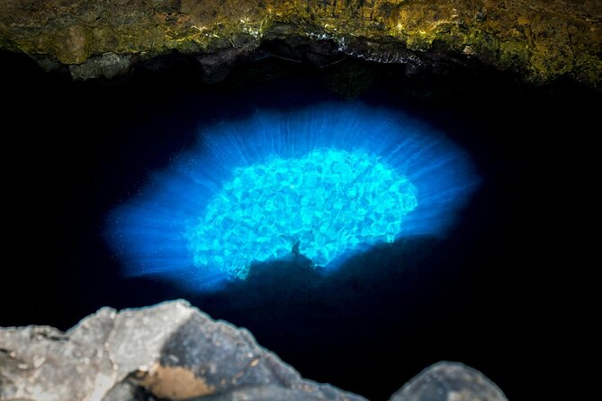 Secrets of Sal Island 4x4 Tour with Pedra da Lume Salt Lake - Getting there: timing, group size, and how the day flows