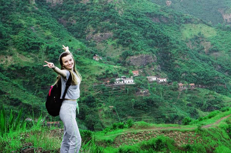 Serra Malagueta: Principal Valley Hike & Lunch with Locals - Guide quality and group size: private, small groups, and communication