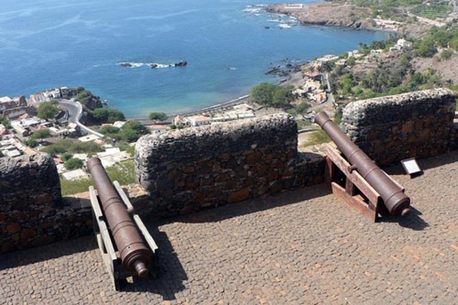 Tour Old City/Discover Old Town - Cidade Velha Old Town: why this is more than a quick photo stop